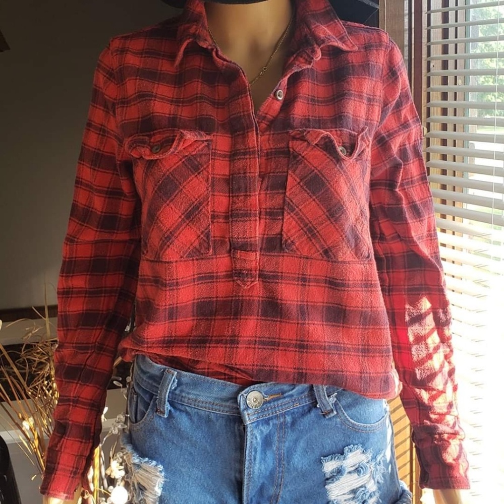 Forever21 long sleeve Red plaid
